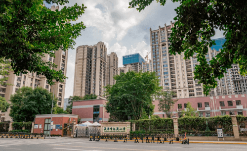 新品加推!太阳公元河景精装大宅倾情盛放