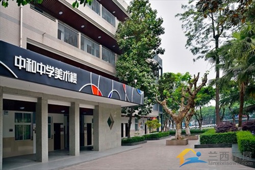 2022年中和中学招生火爆 高一咨询登记线暴涨到600分